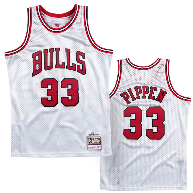 Mitchell & Ness Men's Scottie Pippen Red Chicago Bulls Hardwood Classics  1997-98 Swingman Jersey