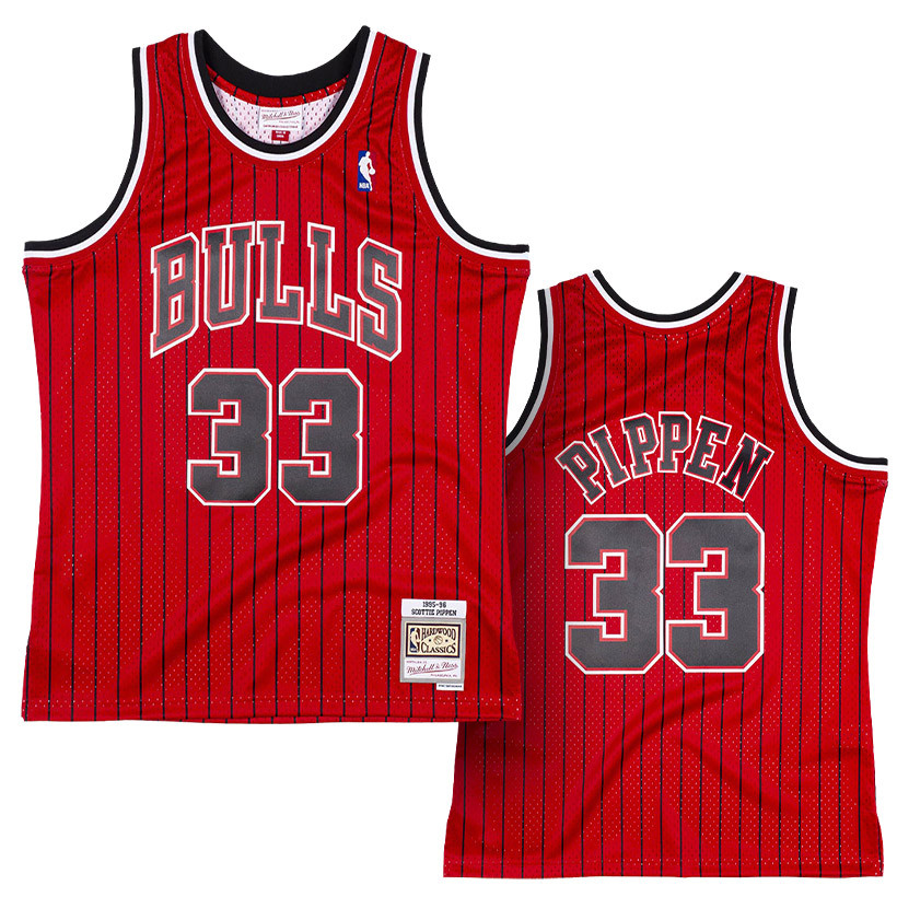 Mitchell & Ness Scottie Pippen Chicago Bulls Black Player Name Number T-Shirt Size: Small